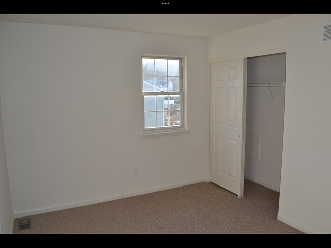 Building Photo - Lovely Semi Detached in the desirable Wilson Schools