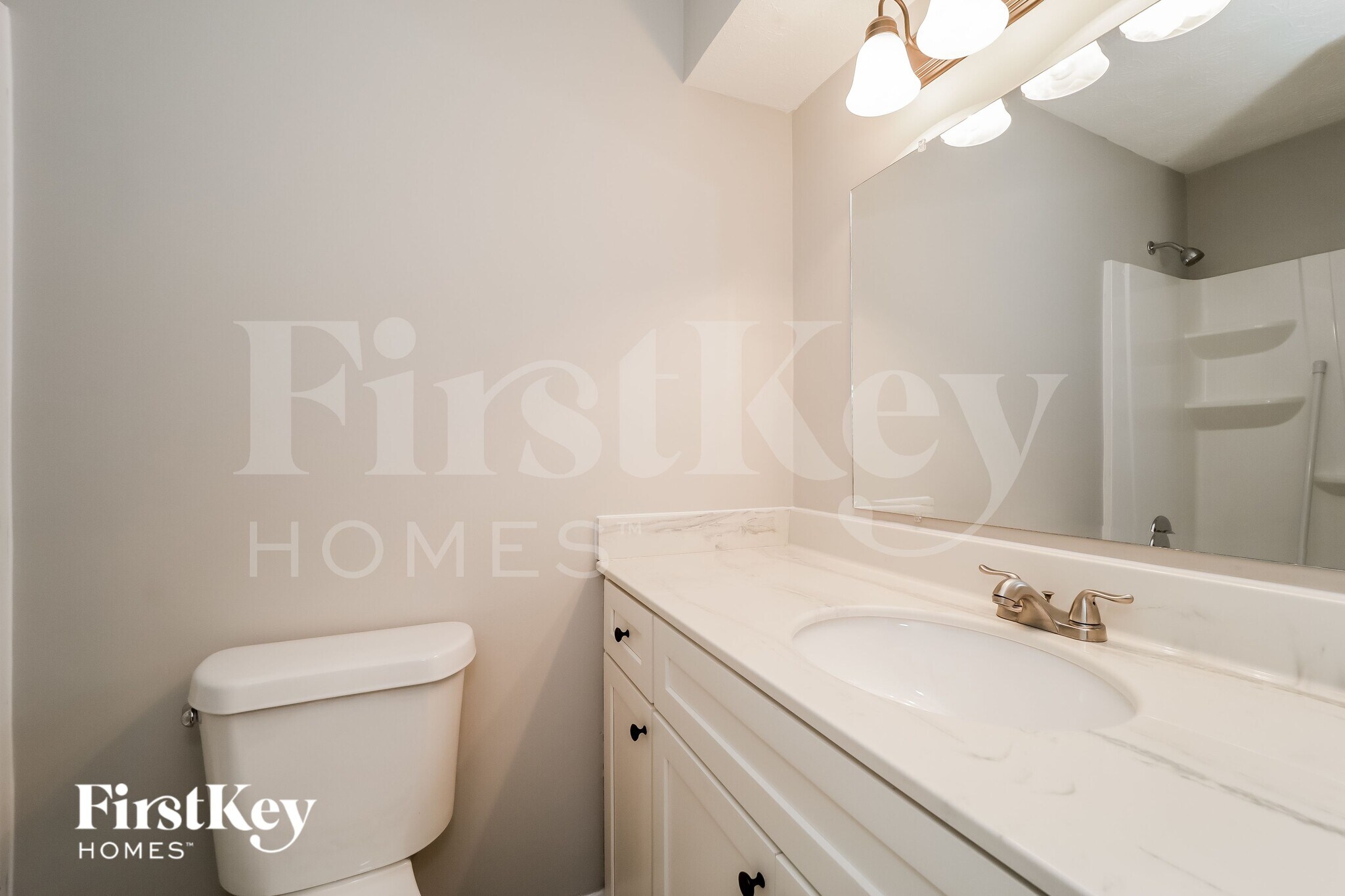 Building Photo - 3465 Rainbow Dr