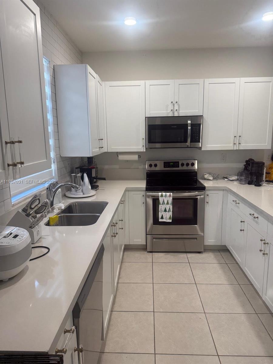 Building Photo - 522 SW 19th Way