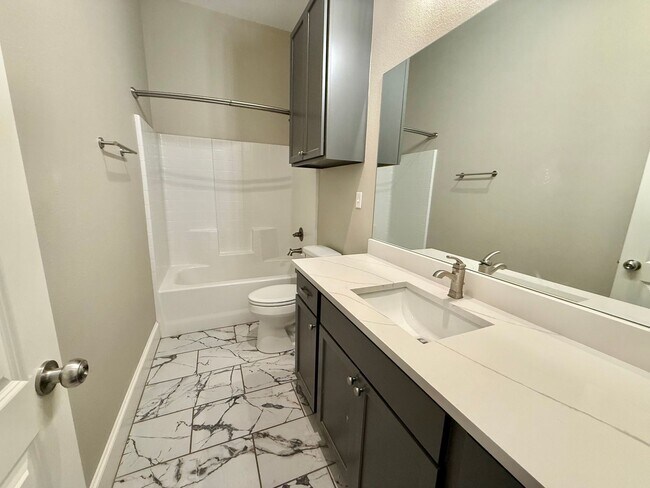 Building Photo - 1037 Stagecoach Bend