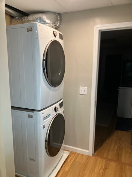 Building Photo - 139 Pearson Dr