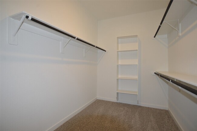 Building Photo - 4116 Sterling Spgs