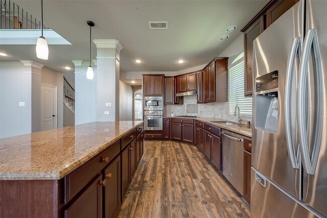 Building Photo - 26406 Planters Heath Dr