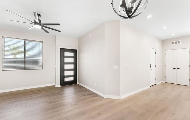 Building Photo - 3448 Oro Grande Blvd