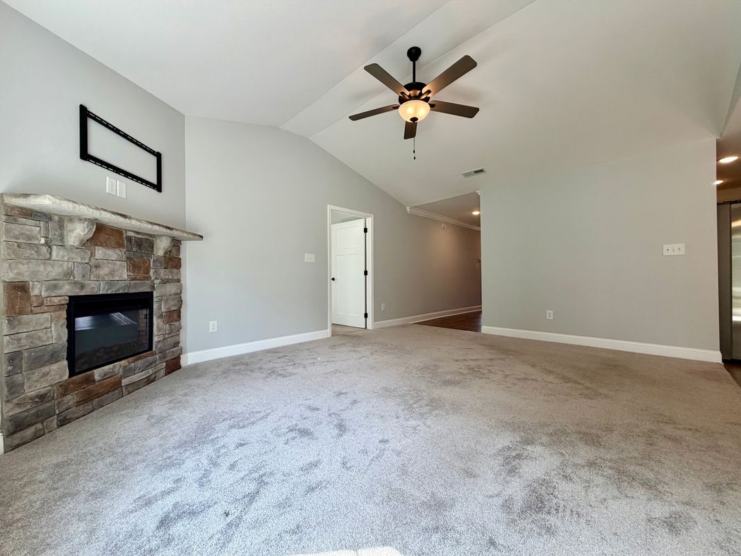 Building Photo - 766 Snowflower Cir