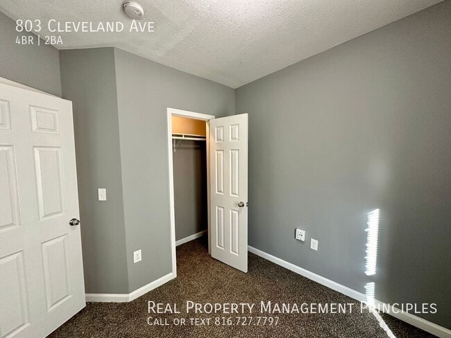 Building Photo - 803 Cleveland Ave.
