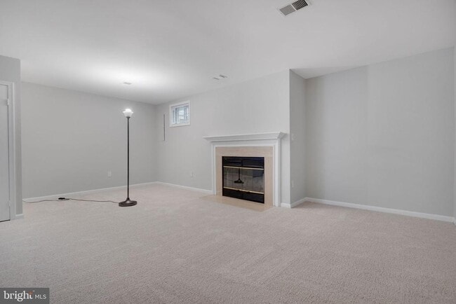 Building Photo - 7267 Olde Lantern Way