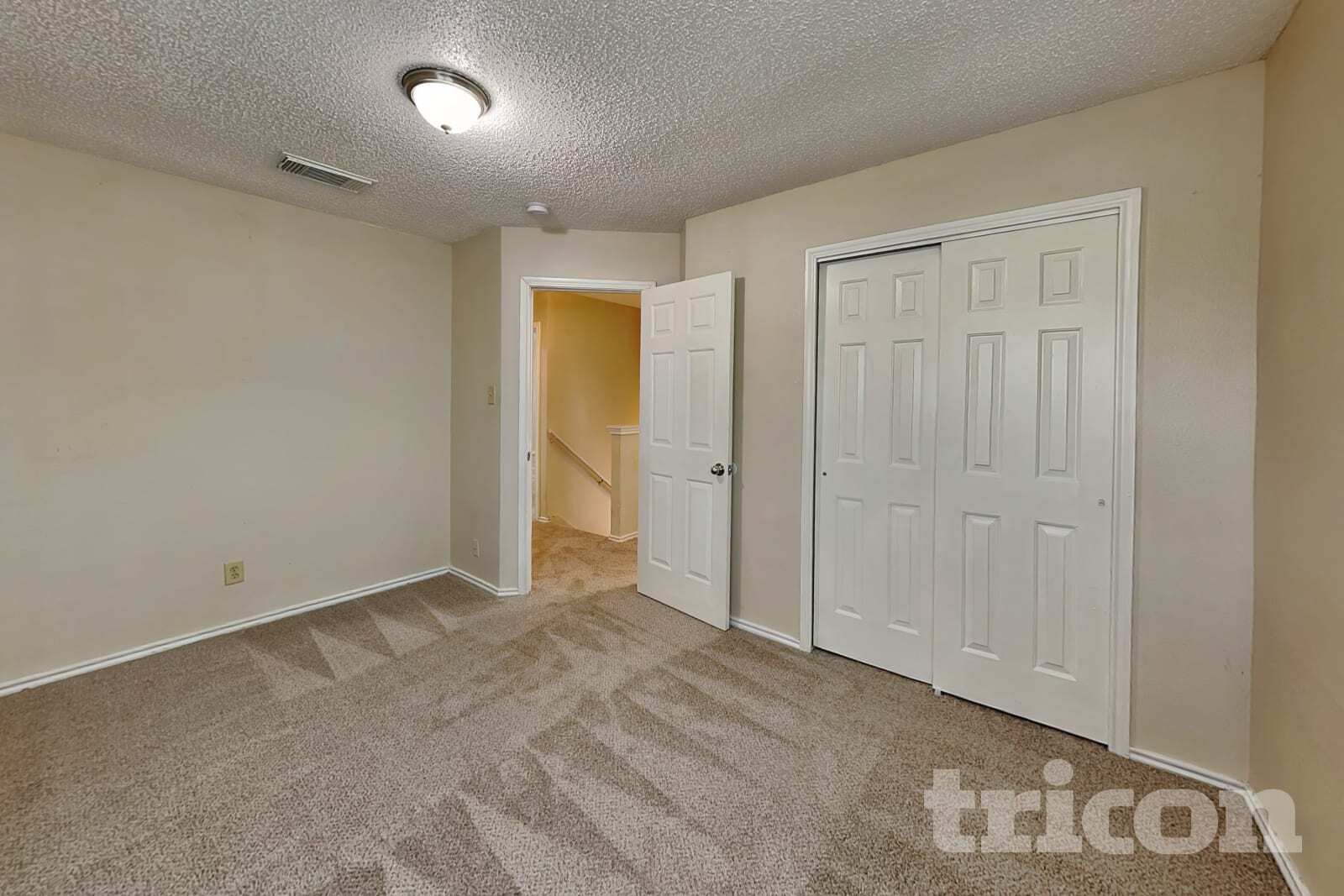 Building Photo - 8055 Chestnut Cedar Dr