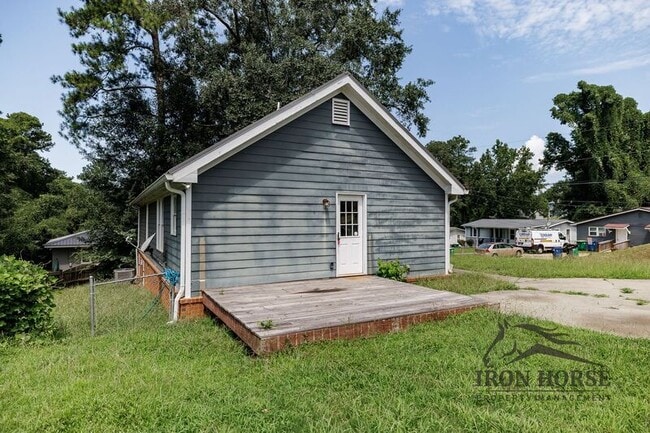 Building Photo - 130 Mandy Dr