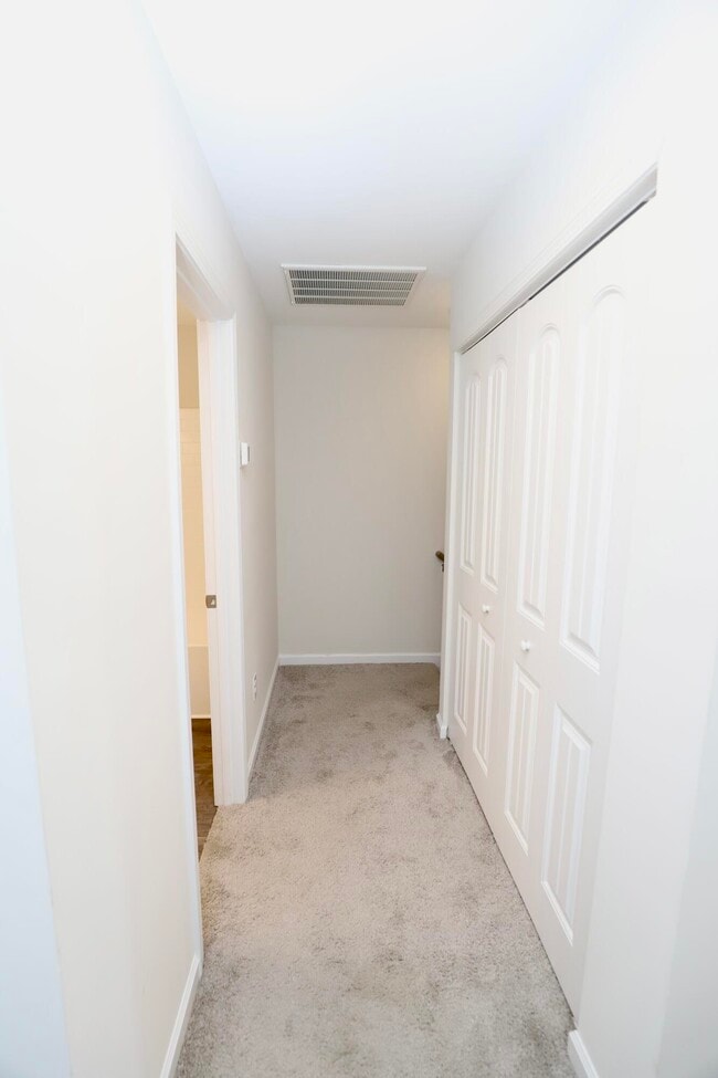 Building Photo - 1854 Gabriel Ln