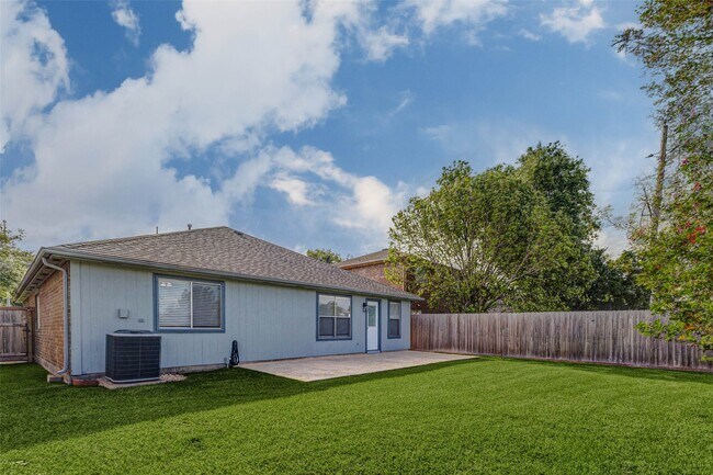 Building Photo - 18114 Noble Forest Dr