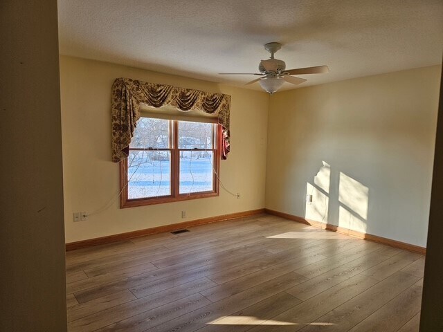 Master Bedroom - 1009 Woodland St SW