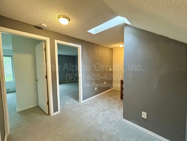 Building Photo - 4905 SW 152nd Ave