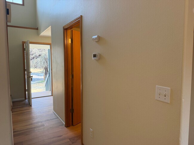 Building Photo - Great Home on Culdesac !!!