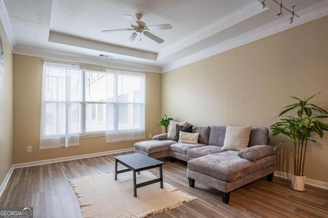 Building Photo - 400 17th St NW