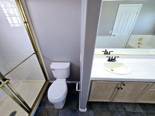 Building Photo - "Spacious 3-Bed Oasis with 2.5 Baths on Funston Way, Las Vegas - 2,264 Sq. Ft. of Comfort!"