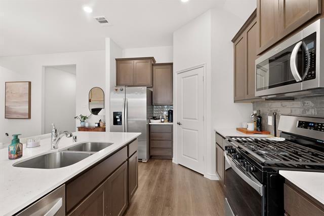 Building Photo - 2804 Cain Dr