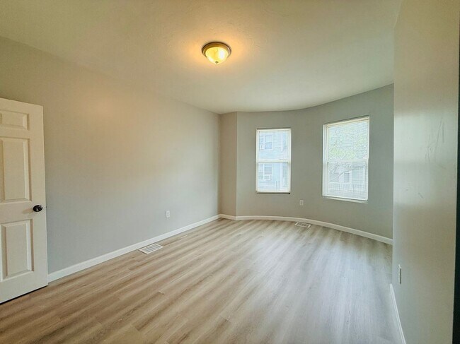 Building Photo - 93 Ziegler Street, 1