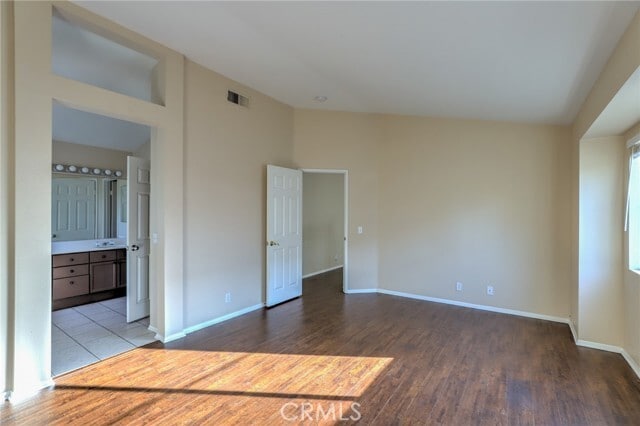 Building Photo - 732 N Siavohn Dr