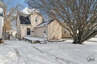 Building Photo - 2615 Emmons Ave