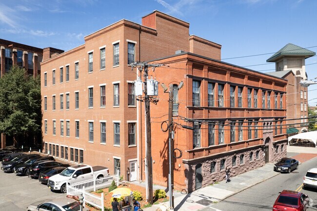 Building Photo - Cooke Mills