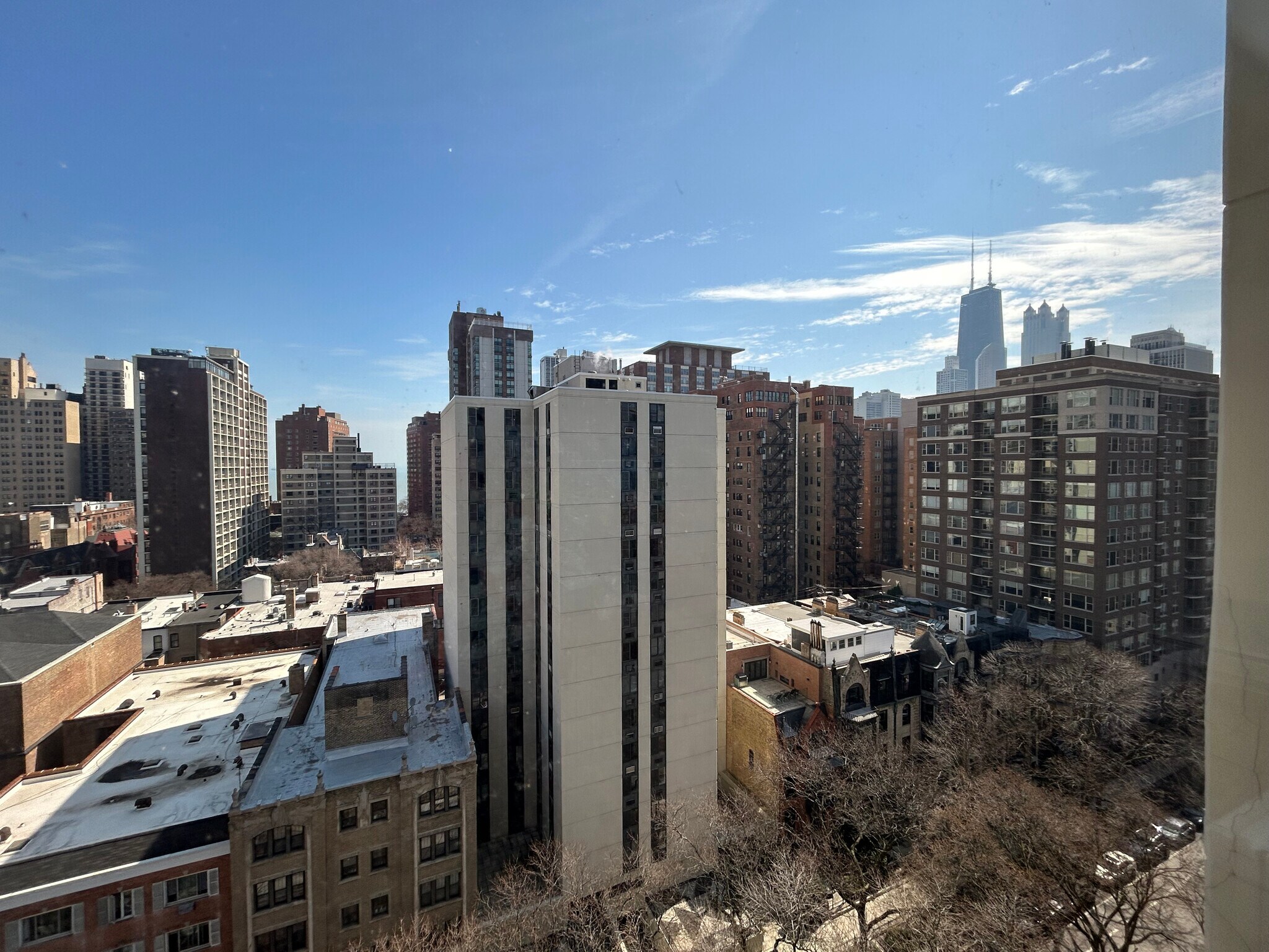 Building Photo - 1350 N Dearborn St