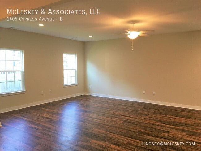 Building Photo - 1405 Cypress Ave