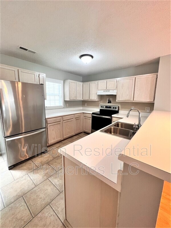 Building Photo - 206 Chestnut Chase Trail