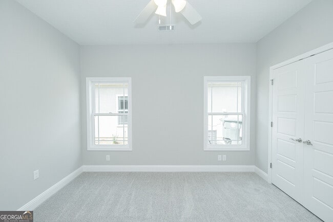 Building Photo - 229 The Villas Wy