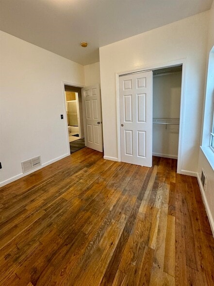 Building Photo - 142 Ege Ave