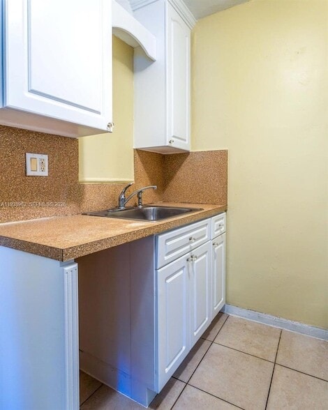 Building Photo - 1265 NE 142nd St