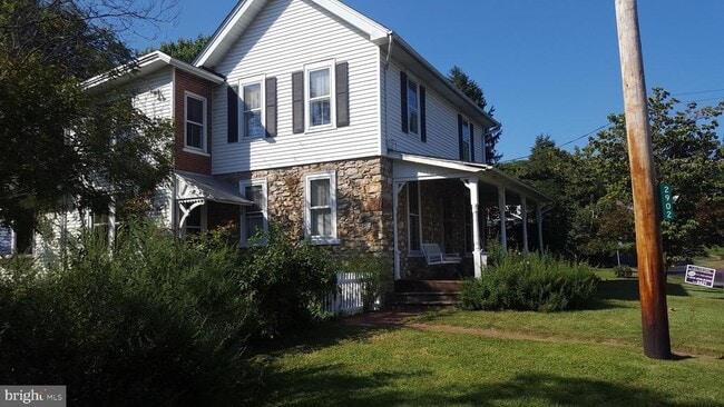 Building Photo - 2902 Lower Saucon Rd