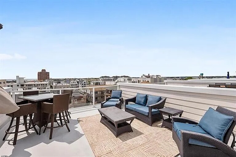 Building Photo - 117 S Little Rock Ave