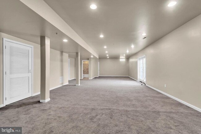 Building Photo - 14866 Michele Dr
