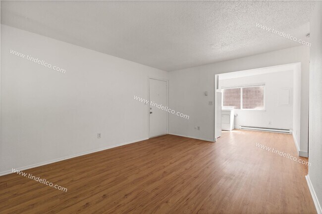 Building Photo - 6321 N Lombard St