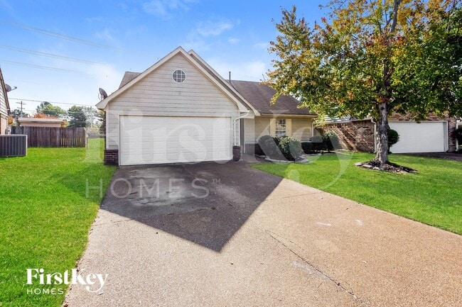 Building Photo - 4668 Amanda Oaks Cir S