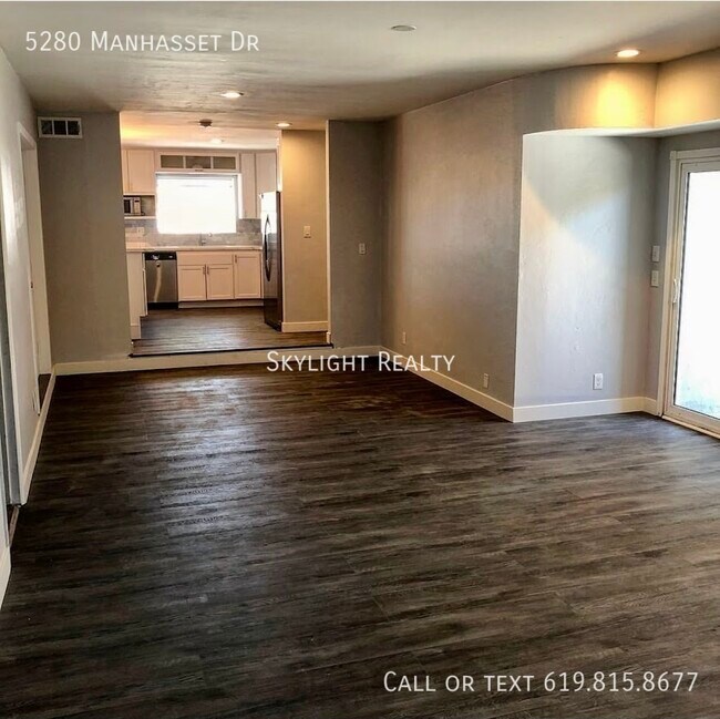 Building Photo - 5280 Manhasset Dr