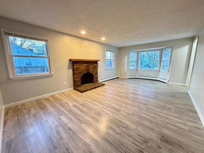 Building Photo - 22 Simpson Cir