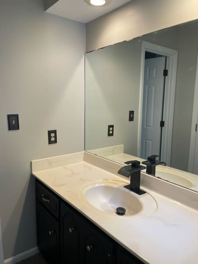 Building Photo - Quaint Townhome in the Heart of North Augusta