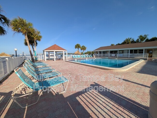 Building Photo - 4230 36th Ave S