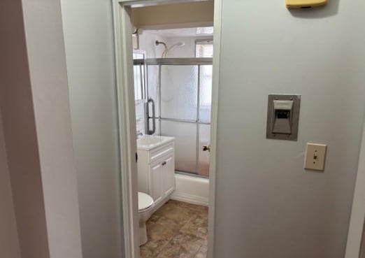 Building Photo - 262-280-280 Chamberlain Ave