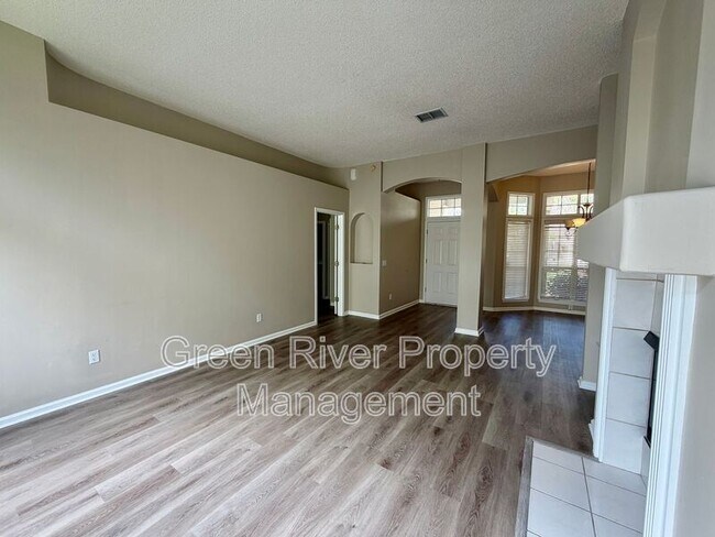 Building Photo - 1523 Quail Wood Ct