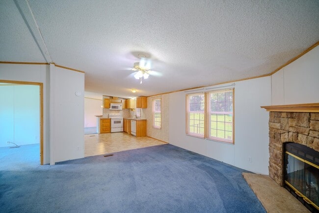 Building Photo - 2174 Clover Hill Rd