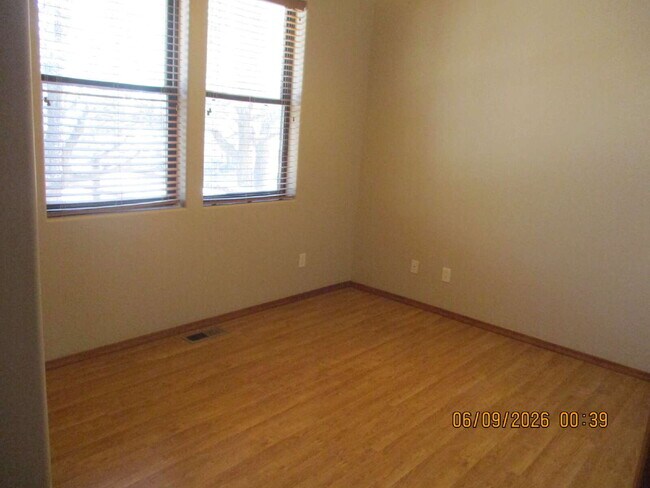 Building Photo - 1561 Mustang Run