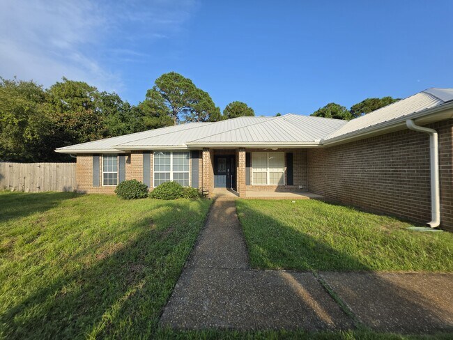 Building Photo - 1682 Village Pkwy