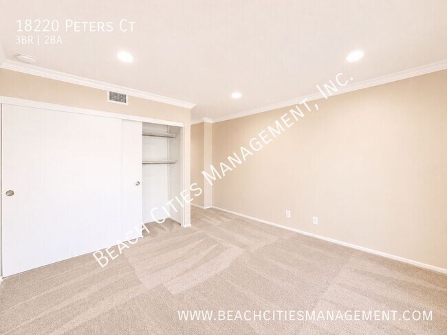 Building Photo - 18220 Peters Ct