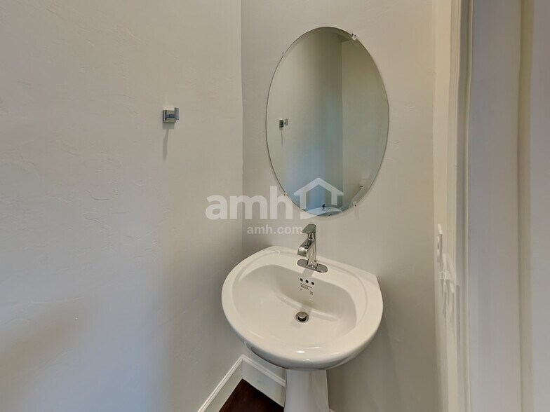 Building Photo - 25764 N 184th Dr