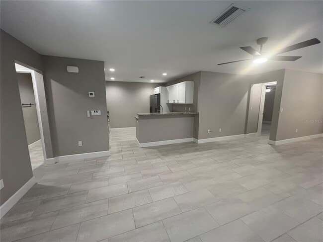 Building Photo - 12073 Henley Ave