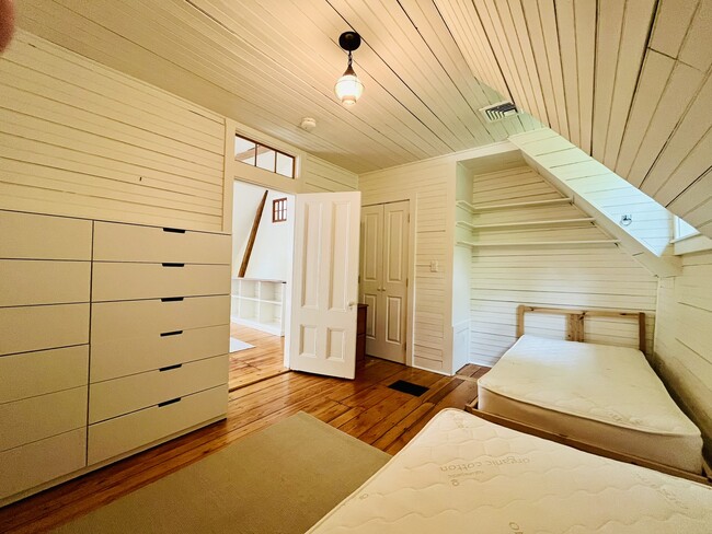 Building Photo - 83 Washington Ave