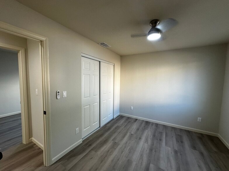 Building Photo - 1720 S Maple St